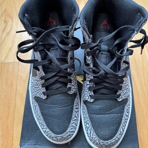 Air Jordan 1 Retro High